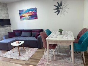 1 bedroom, desk, soundproofing, free WiFi - Casa Mia Vrdnik (Vrdnik)