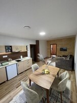 1 habitación, escritorio, sistema de insonorización y wifi gratis