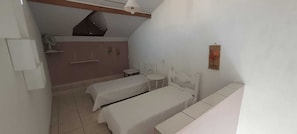 1 habitación, cunas gratuitas, wifi gratis y ropa de cama 