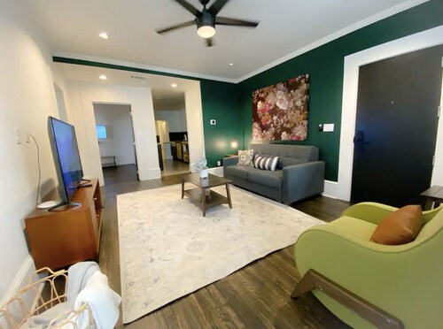 Charming Historic Midtown Apt