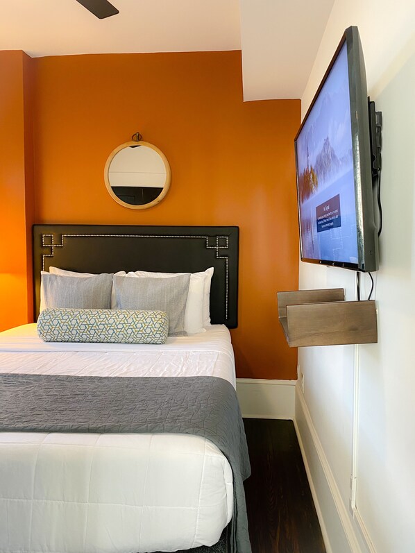 2 chambres, fer et planche à repasser, Wi-Fi, draps fournis