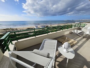 Suite panorámica | Sábanas de algodón egipcio, ropa de cama de alta calidad y minibar 