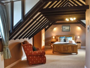 3 bedrooms, free WiFi, bed sheets