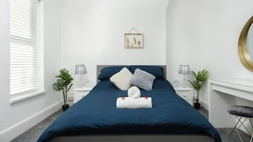 3 bedrooms, iron/ironing board, travel crib, WiFi