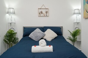 3 bedrooms, iron/ironing board, travel cot, WiFi - Hornsey Lodge - Liverpool Apartments (Liverpool)