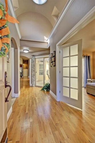 Dog Friendly Cozy Quiet Eagle ID Home sleeps 6