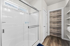 Hair dryer, towels - Beautiful 3 Bedroom Home in Meridian (Meridian)