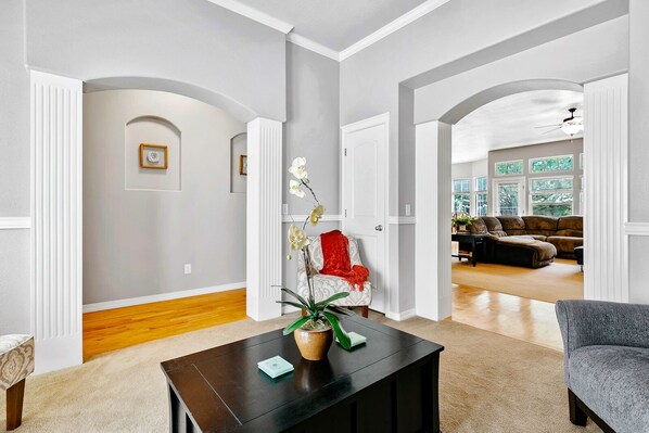 Télévision, cheminée