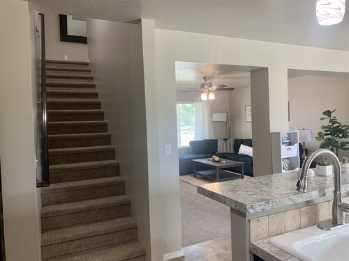 Family Home Great For Gatherings + Office