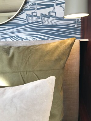 1 dormitori, planxa i posts de planxar, wifi i roba de llit 