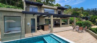 Beautiful house in Itaipava, 4 suites, sauna, A/C