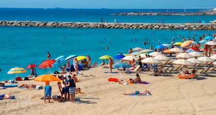 Opening Doors Premià Dalt Amazing views with pool