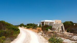 Exterior - Modern villa with plunge pool near the beaches (Torre Pali)