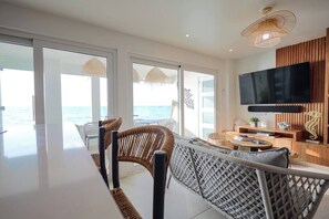 TV - Del Mare At Buye Beach (Pedernales)