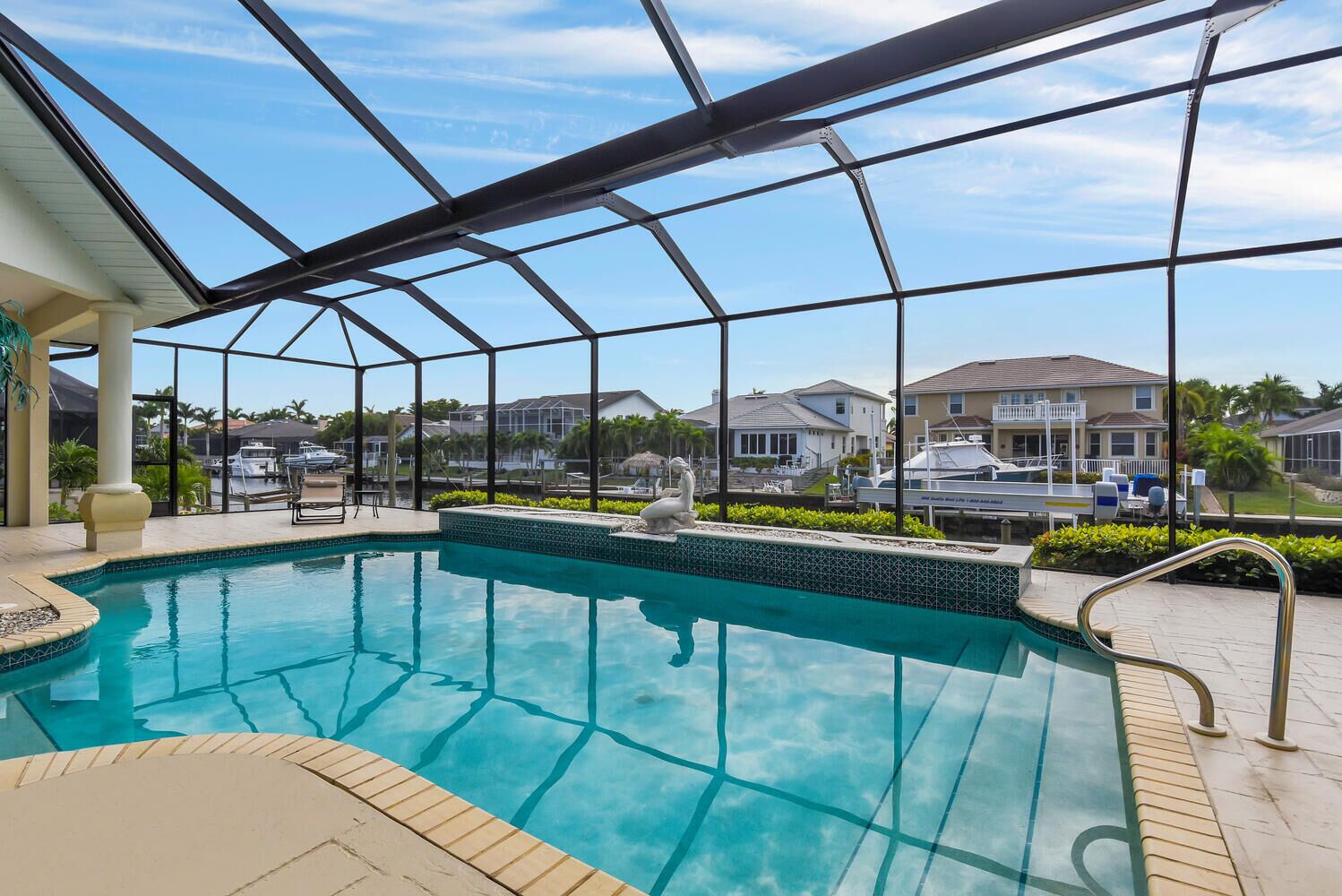 Heron House - Gorgeous S Facing Pool, Gulf Access Canal, Luxury Living
