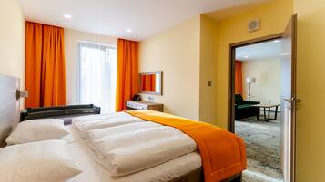 Premium Apartment | 2 bedrooms, minibar, desk, iron/ironing board