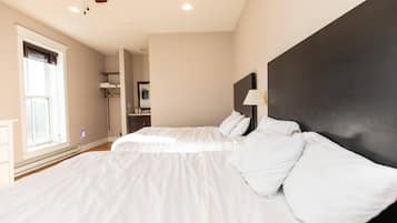 4 عدّة غرف نوم وأغطية فراش متميزة وأسرّة بطبقة علوية مريحة