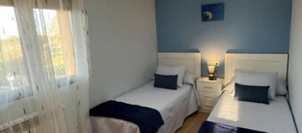 A 10 Minutos de Segovia Chalet con Jardín y Piscina en Pueblo Maravilloso