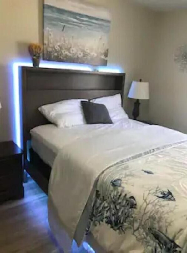 2 bedrooms, desk, iron/ironing board, free WiFi