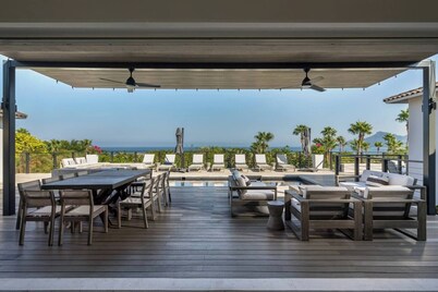 Casamia, Gated Ocean Estate, 6BR Suites, Chef-Butler-Golf