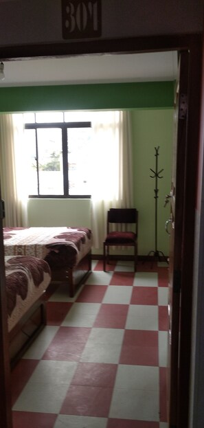 Free WiFi - HOSTAL ETERNA PRIMAVERA  (Copacabana)