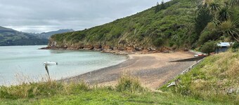 Lushingtons Bay - Takamatua