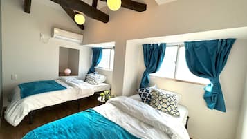 Basic House | 5 bedrooms, iron/ironing board, free WiFi