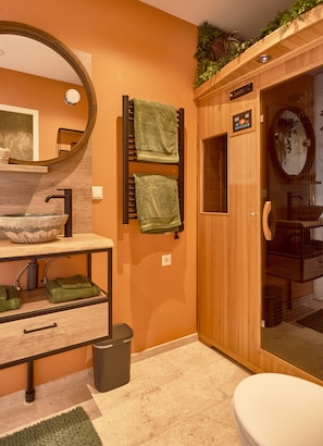 Bathroom - Heaven in East (Amsterdam)