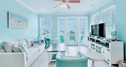 Whitecaps a 3bed/2.5 bath townhome in Surf City steps away from ocean