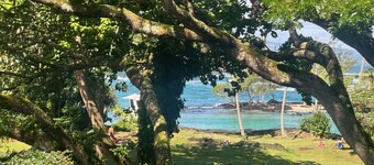 Oceanview Mauna Loa Shores Kai Ekahi #201 Remodeled next to Carlsmith Beach Park