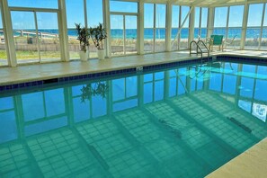 Innenpool, beheizter Pool