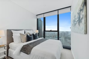 1 bedroom, desk, iron/ironing board, WiFi