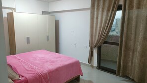 Habitación básica | 1 dormitorio y wifi gratis