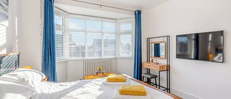 3 bedrooms, free WiFi, bed sheets