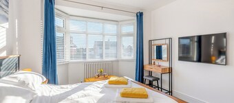 3 bedroom accommodation in Clacton-on-Sea
