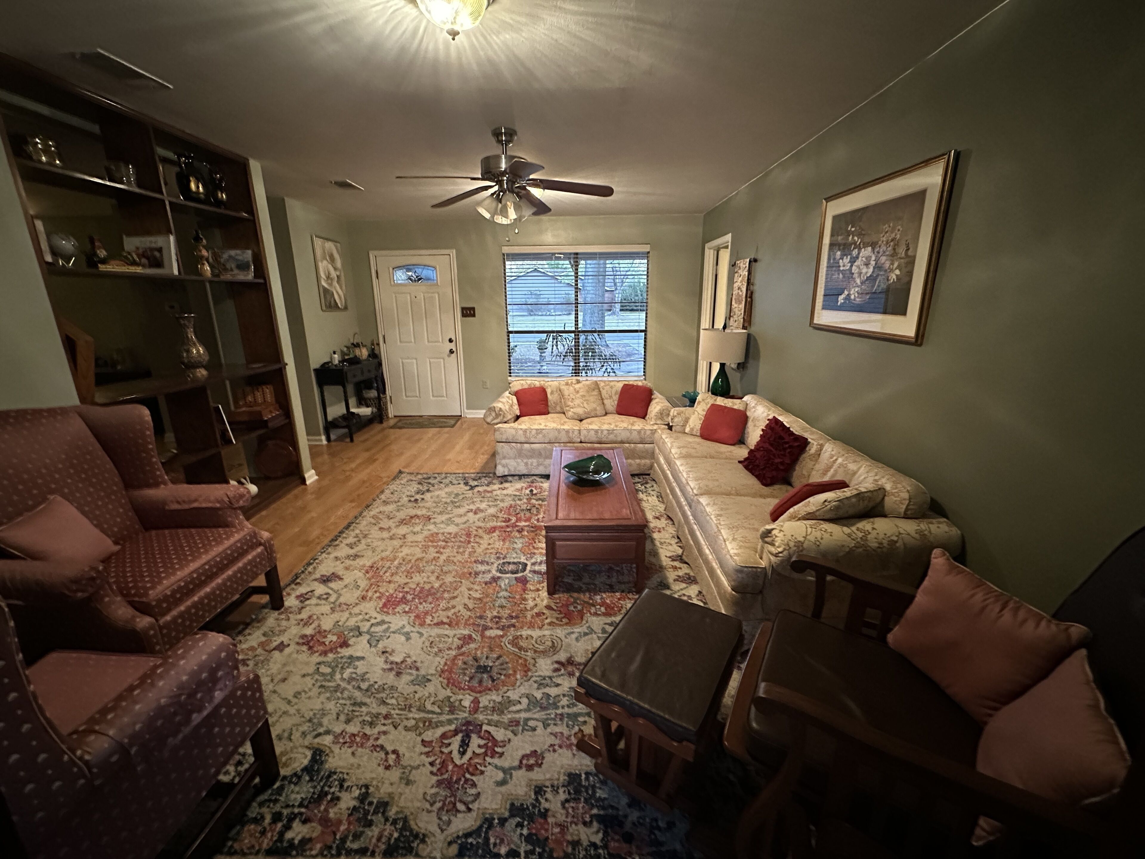 Smart TV, books, computer monitors