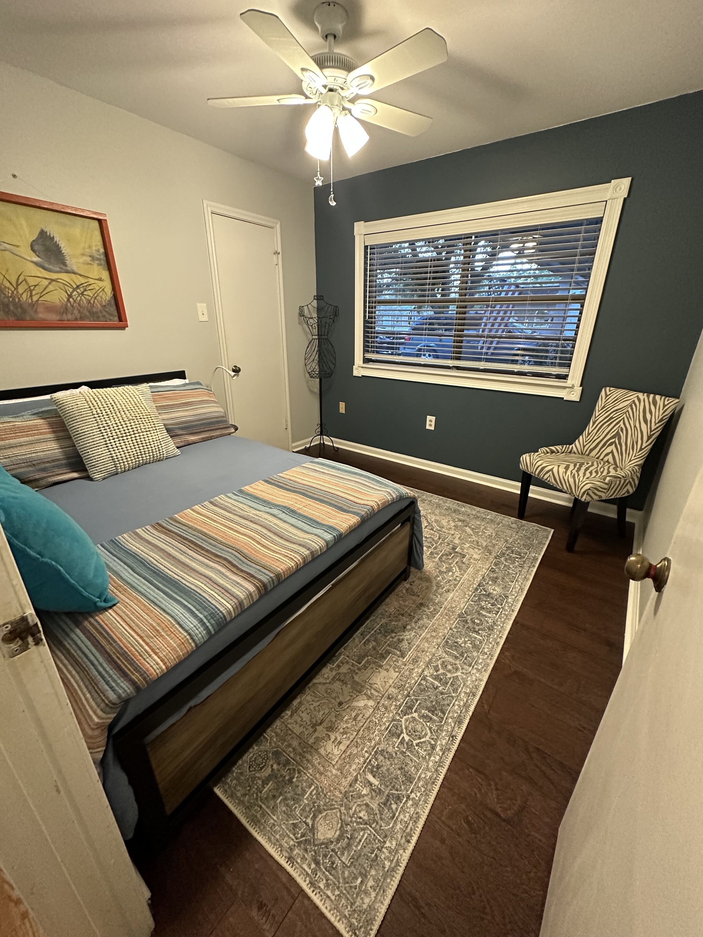 3 bedrooms, desk, iron/ironing board, free WiFi