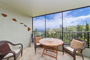 Dining - Direct Oceanfront Mauna Loa Shores #508 next Carlsmith Beach Park (Hilo)