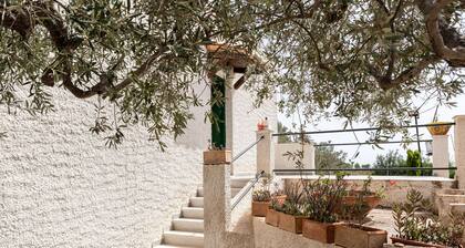 Pet-Friendly Villa 'Rosa' with Sea View & Terraces