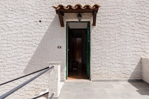 Exterior detail - Pet-Friendly Villa 'Rosa' with Sea View & Terraces (Licata)
