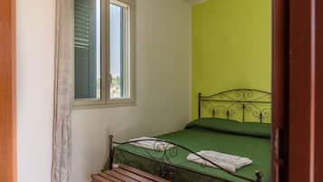 2 Schlafzimmer, Bügeleisen/Bügelbrett, Bettwäsche