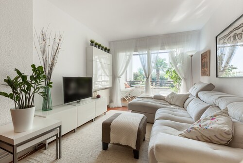 Apartment with Sea View, Shared Saltwater Pool, and Wi-Fi