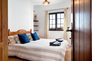 2 quartos, Wi-Fi de cortesia, roupa de cama
