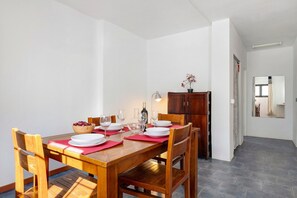 Dining - Vacation Home "Casa Ocean" with Sea View, Shared Pool & Wi-Fi (Tías)