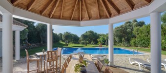 Villa "Lara" met privézwembad en Wi-Fi