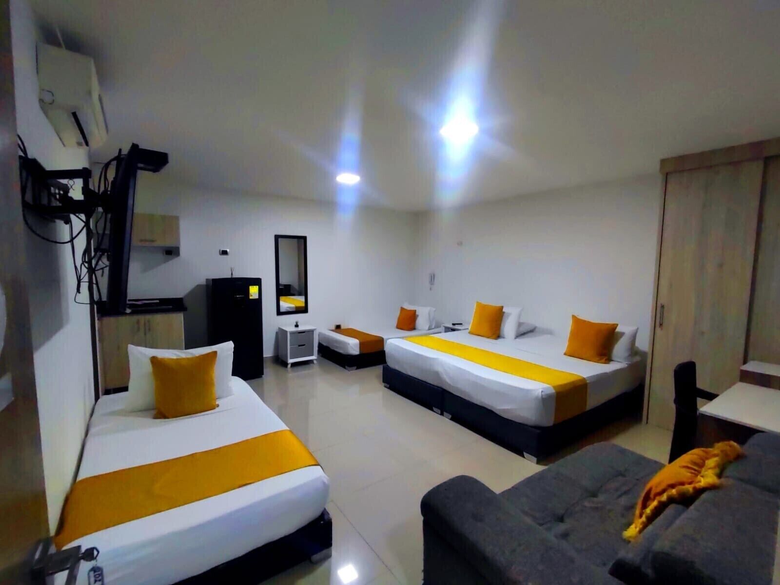 Photo - GRANADA SUITES Gs