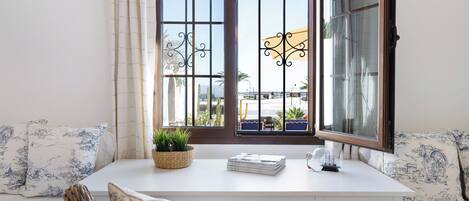 2 dormitorios, tabla de planchar con plancha, wifi gratis y ropa de cama