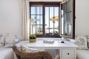 2 soverom, strykejern/-brett, wi-fi (inkludert) og sengetøy