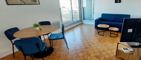 تناول الطعام