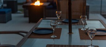 Ingersoll Immersion - 4BR city gem with game table; near all the excitement!